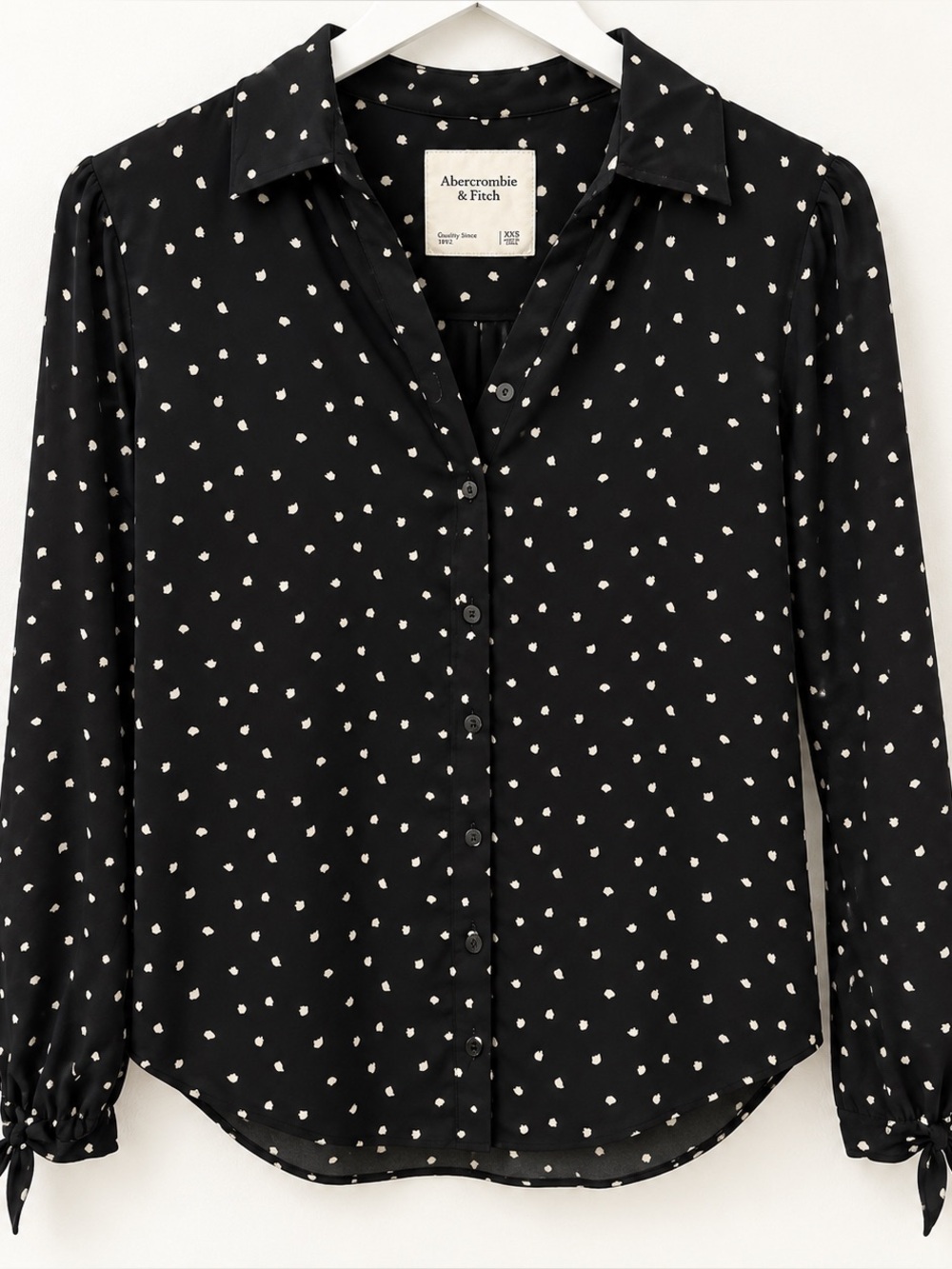 Abercrombie & Fitch Black Polka Dot Tie Cuff Blouse XXS NWT